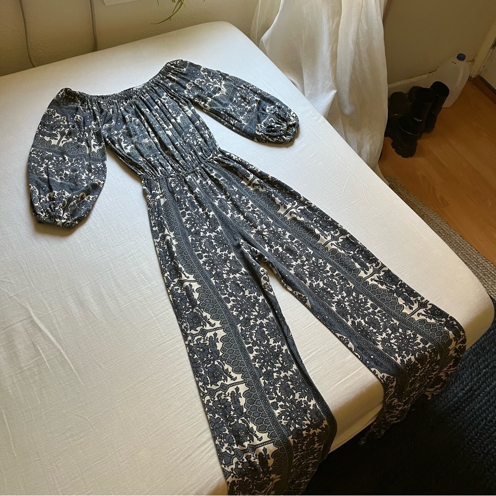 Novella Royale blue ivory floral print puff sleeve off shoulder cropped jumpsuit